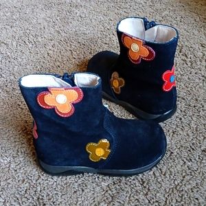 NWT Naturino Baby Girl Boots, Made in Italy, Suede, Size 6 US, 22 EU